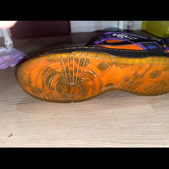 Nike Men's Sneakers-day of the dead sample pair - Picture 3 of 4